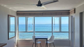 Mouilie point 1 bedroom with sea views and pool